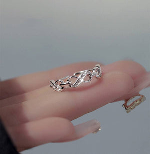 INFINITY STERLING SILVER RING IN SILVER