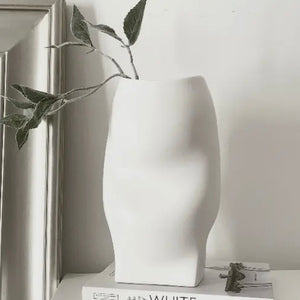 WHITE SHAPED VASE - SOHO