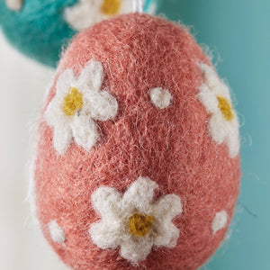 FELT DAISY EGG DECORATIONS