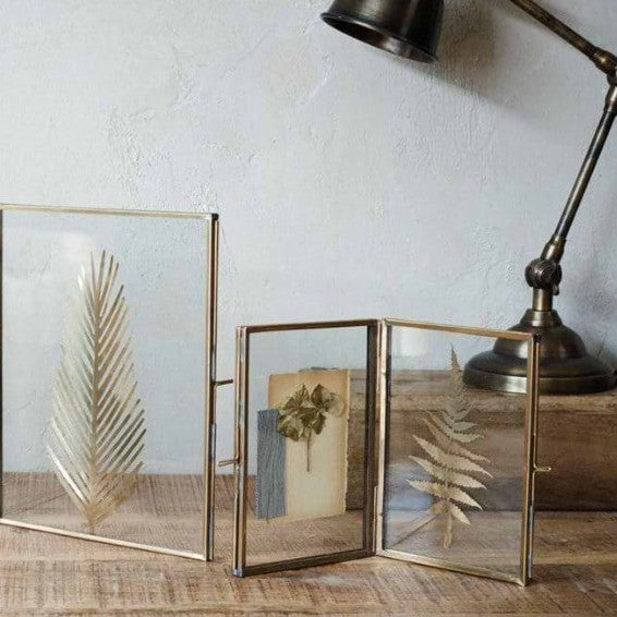 DANTA FOLDING ANTIQUE BRASS FRAME - 5x7