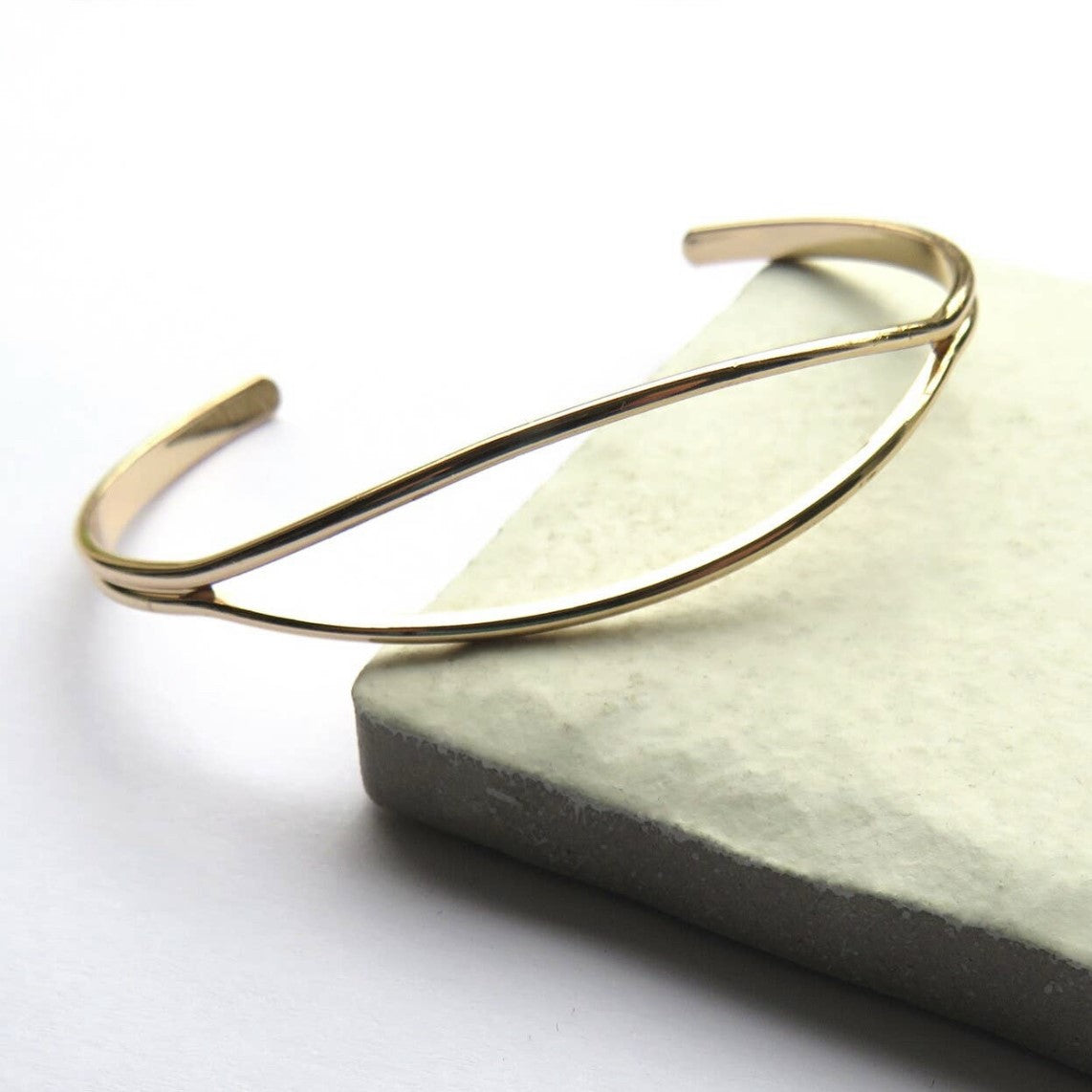 GOLD BANGLE